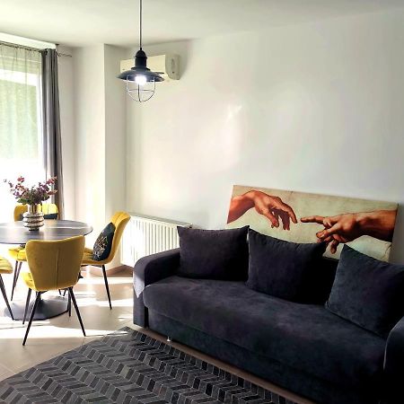 Caraway Apartment Oradea Dış mekan fotoğraf