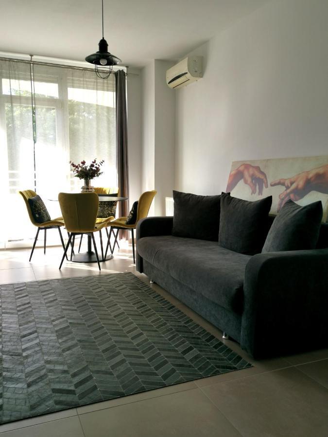 Caraway Apartment Oradea Dış mekan fotoğraf