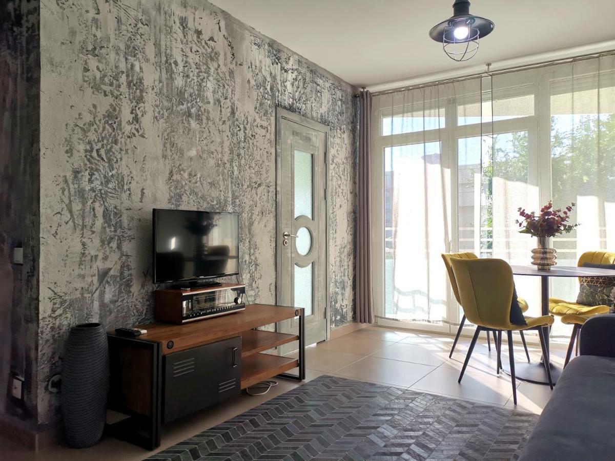 Caraway Apartment Oradea Dış mekan fotoğraf
