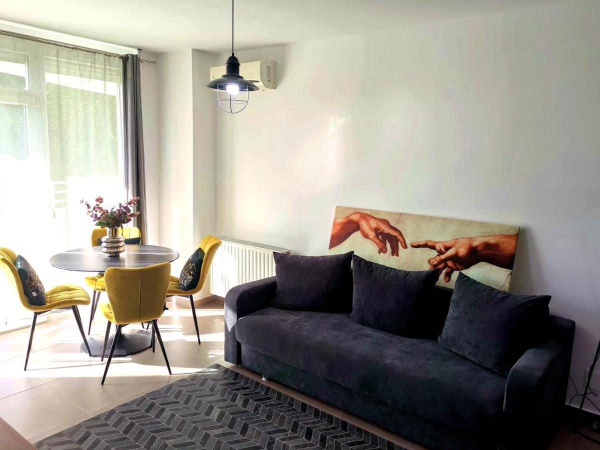 Caraway Apartment Oradea Dış mekan fotoğraf