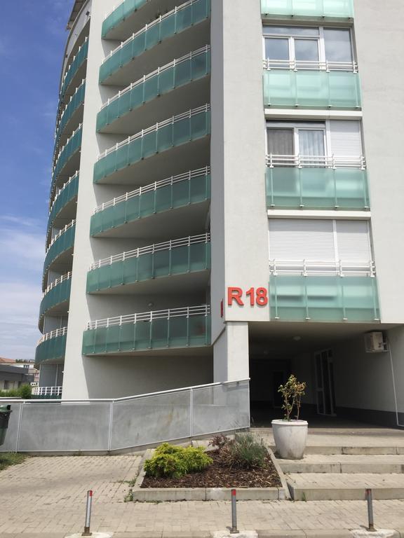 Caraway Apartment Oradea Dış mekan fotoğraf